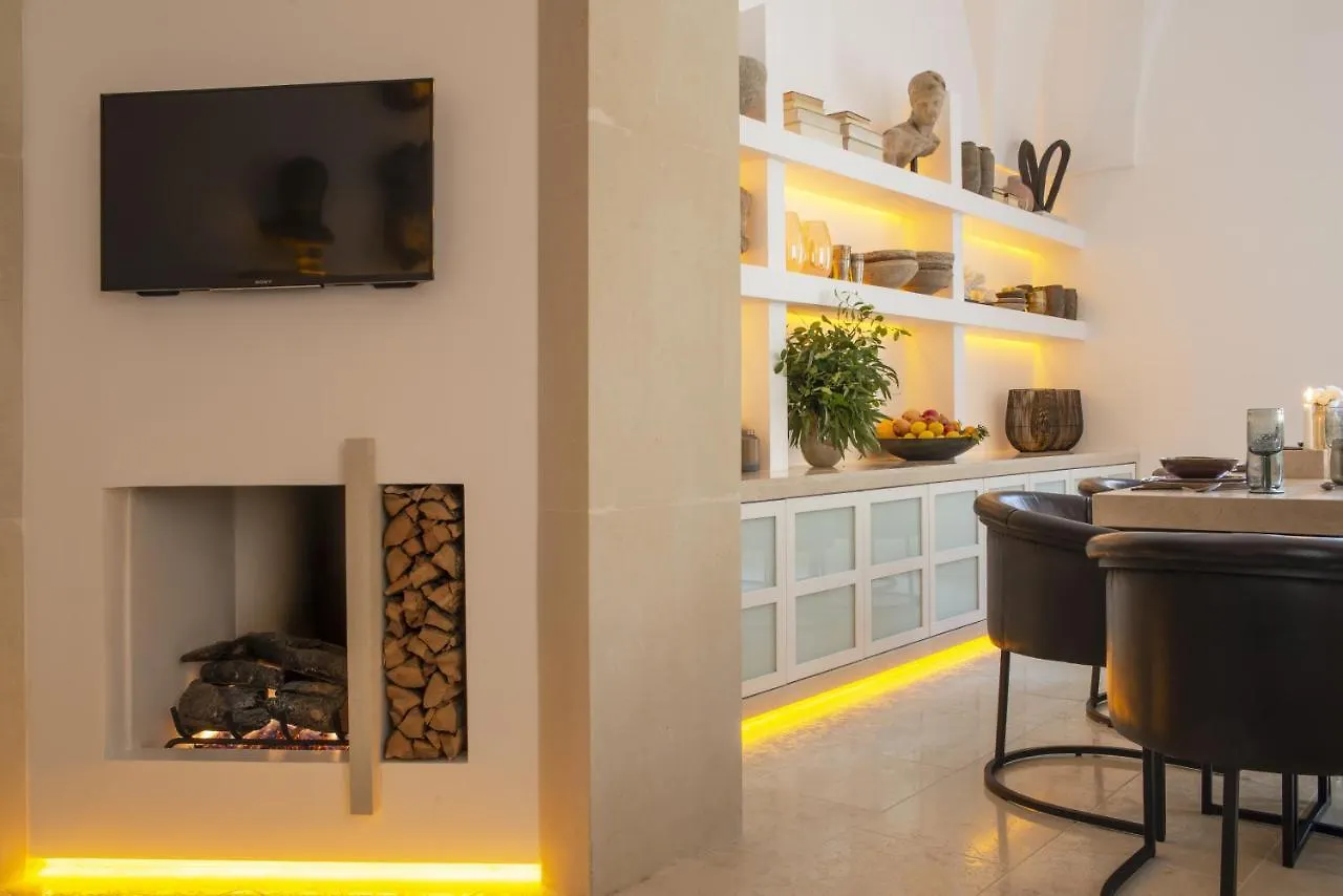 Palazzo Lecce - Epoca Collection Bed & Breakfast 2*,  Italy